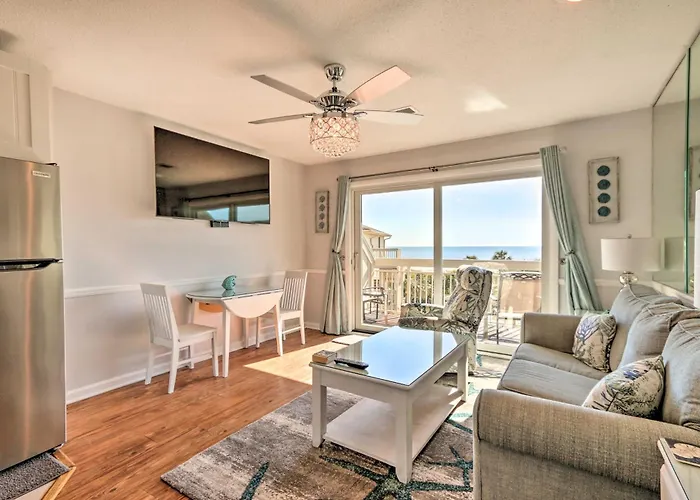 Beachfront Condo With Pool Access In Hilton Head!